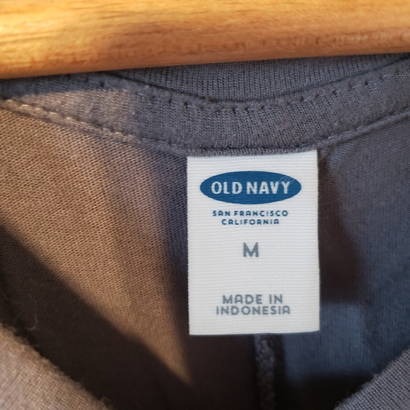 Old Navy Espresso then Prosecco Gray Tank Medium - Picture 4 of 4